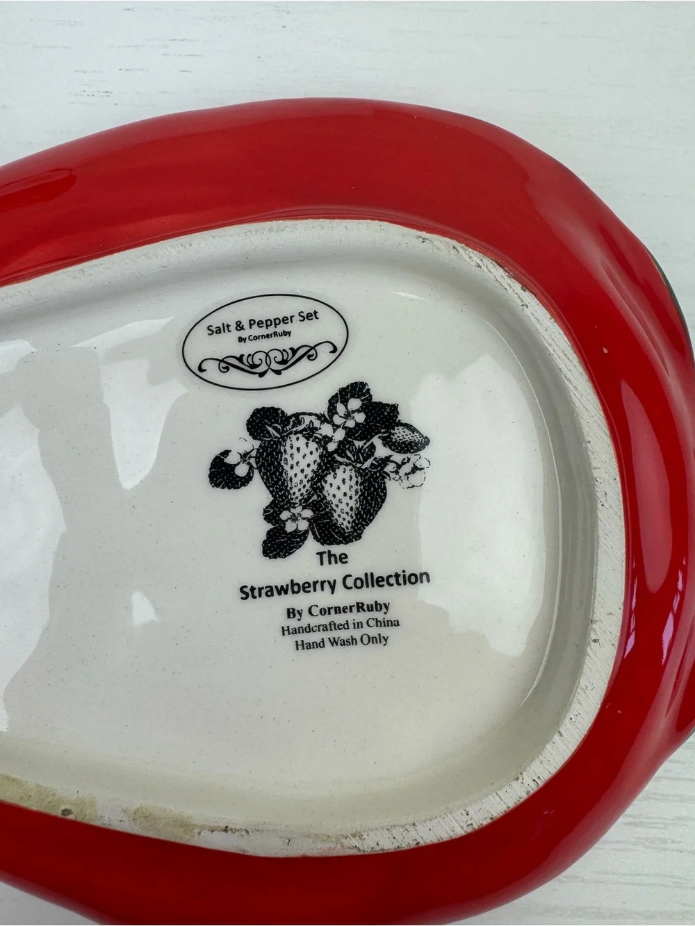 Ceramic‎ Strawberry Salt & Pepper Shakers With Tray by Corner Ruby